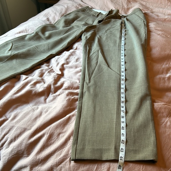 Aritzia effortless - Picture 6 of 10